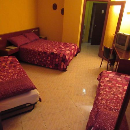 B&B The Sun Swimming & Pool تورينو المظهر الخارجي الصورة