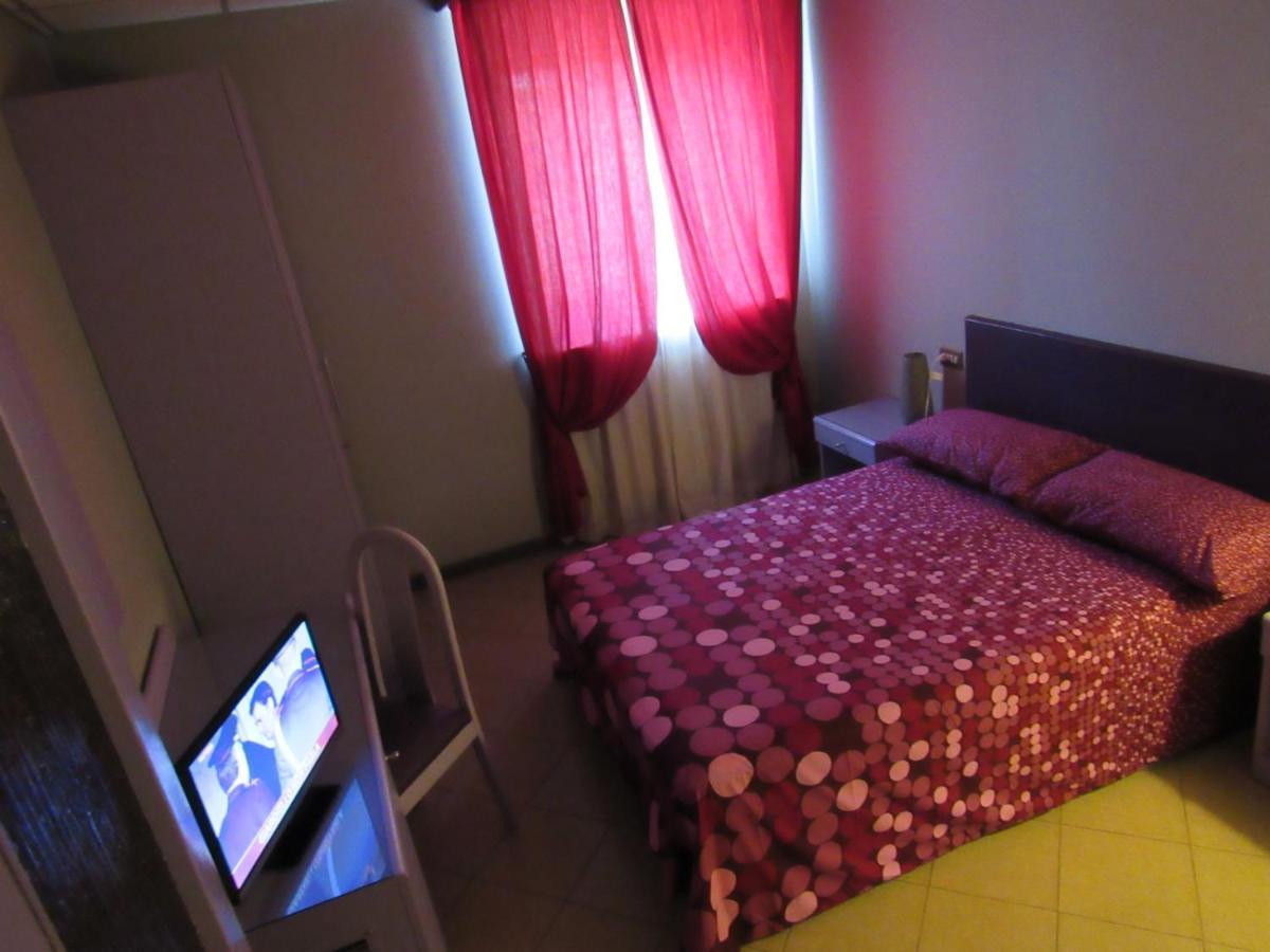 B&B The Sun Swimming & Pool تورينو المظهر الخارجي الصورة